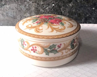 Mikasa Holiday Orchard Round Bowl with Lid