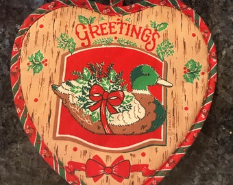 Vintage Christmas Seasons Greetings Heart Shaped Pot Holder