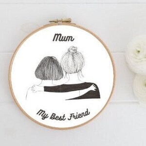 Personalised Embroidered Mother and Daughter Mother&#39;s Day Gift in an Embroidery Hoop