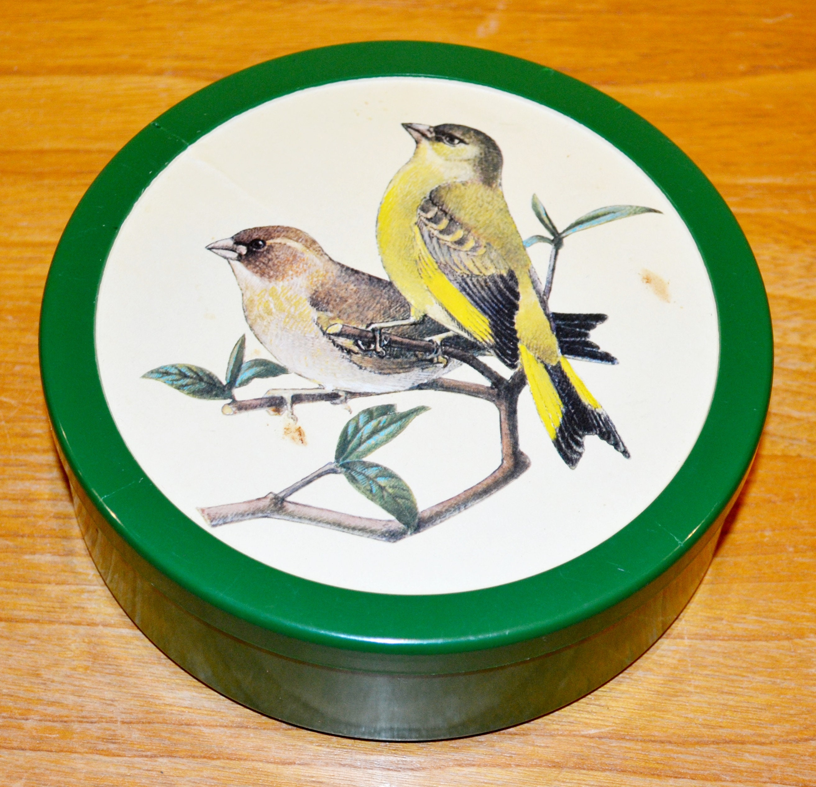 ANCIENNE BOITE EN metal Bastos EUR 20,00 - FR
