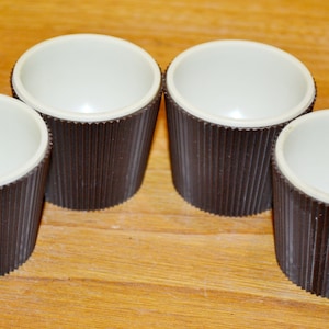 Vintage Plastic Egg Cups Brown/Beige Egg Cups Seventies 50s Retro Mid Century Shabby Chic Country Style
