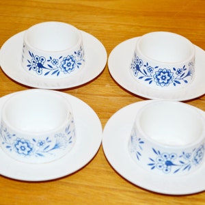 4x Vintage Plastic Egg Cups White/Blue 70s Retro Mid Century Seventies Egg Cup Country Style Shabby Chic