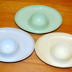 3x Vintage Egg Cups 50s Egg Cups Plastic Pastel Colors Colorful Retro Mid Century Shabby Chic Country Style Fifties