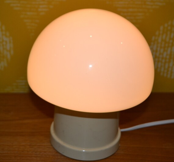 Vintage plastic mushroom lamp deals