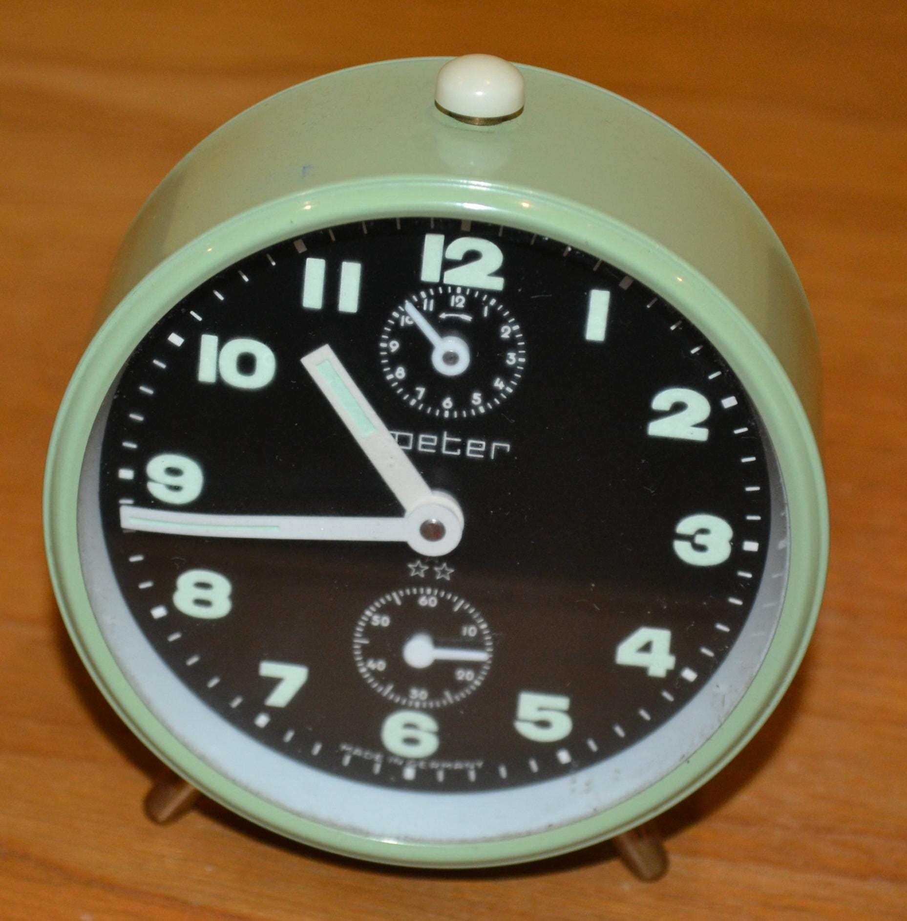 Peter alarm clock - Etsy 日本