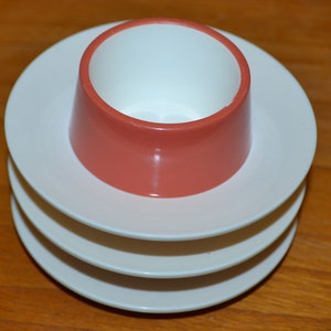 Beautiful vintage plastic egg cups 50s retro mid century space age shabby chic country style