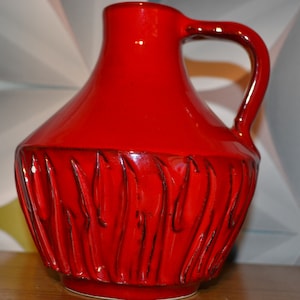 Vintage vase 70s red