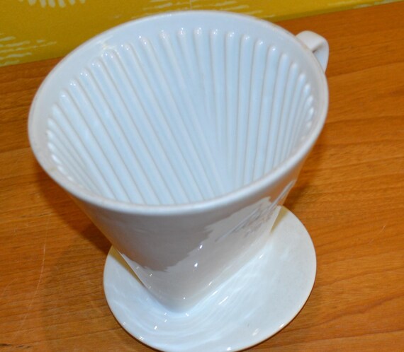 希少　Melitta No. 103 ヴィンテージ フィルター　4穴 Vintage Ceramic Coffee Filter 103, 1950s, by Melitta, White