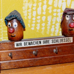 Small funny vintage key rack for the wall teak wood 2 crooks watch their keys 60s Retro Mid Century