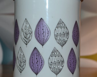 Vintage ceramic tin white 70s