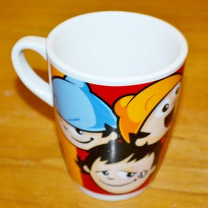 Beautiful vintage ceramic mug Mainzelmännchen retro mid century seventies shabby chic country style