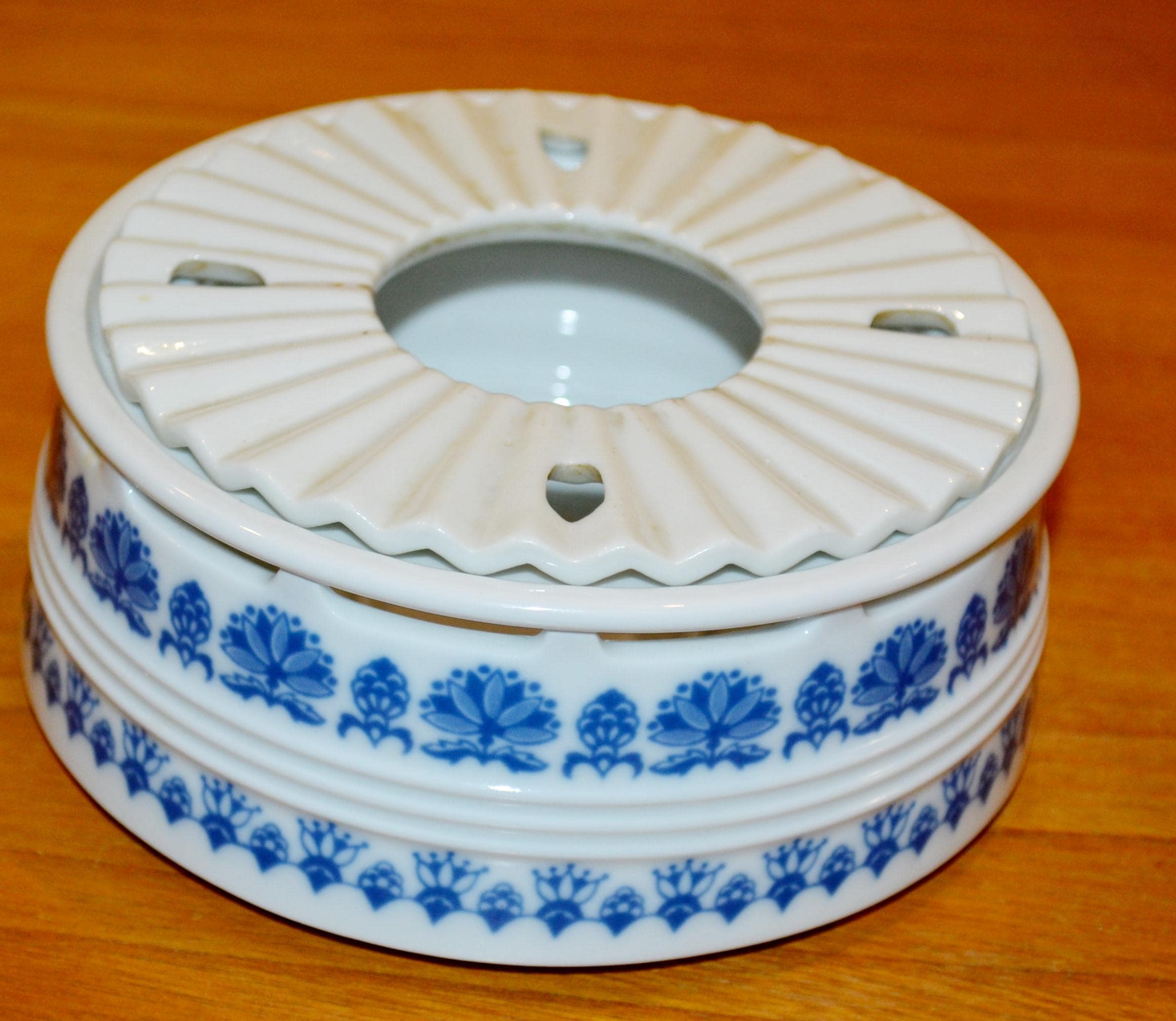 Vintage Porcelain Tea Warmer by Melitta, White/blue, 1970s, Retro