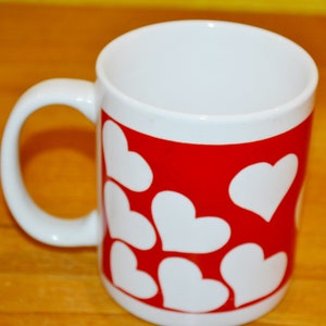 Very nice 70s vintage mug white/red hearts 70s Seventies Retro Mid Century country style