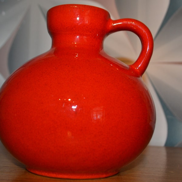 Vintage vase 70s red ceramic WGP round handle vase