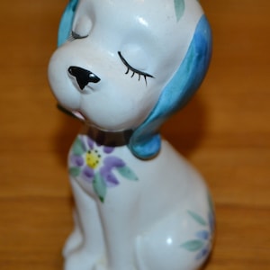 Vintage Figurine Dog Ceramic White / Blue Retro Design 70s Mid Century Mid Century Shabby Chic Country Style