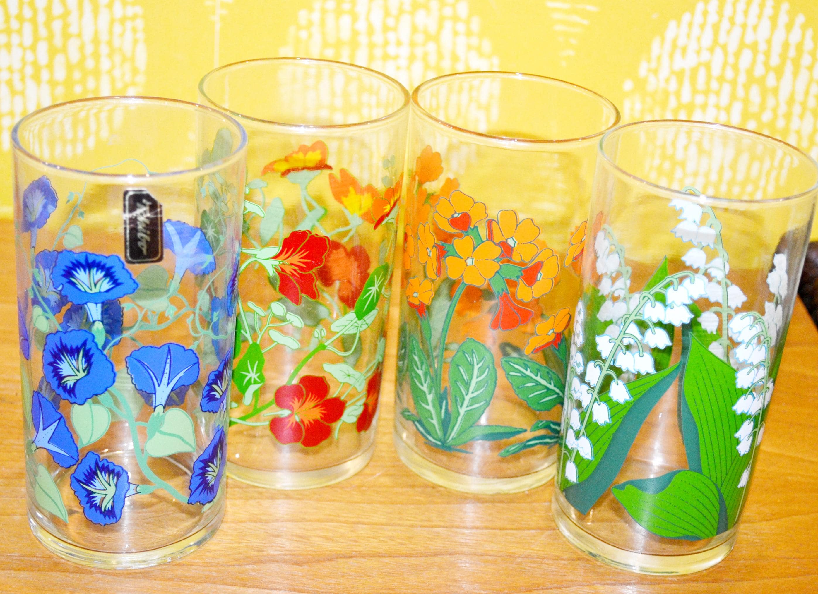 Vintage Gläser Set Bunt 70er Jahre. Retro Mid Century Space Age Seventies Shabby Chic Landhausstil
