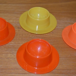 4x Vintage Egg Cups 70s Egg Cups Plastic Colorful Retro Mid Century Shabby Chic Country Style Fifties