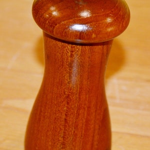 Small vintage table pepper mill made of teak wood Danish design 70s retro mid century seventies shabby chic country style