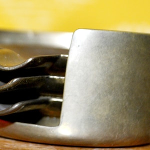 Vintage ashtray brass gold-colored retro mid-century country style shabby chic