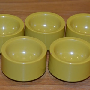 Vintage Egg Cups Yellow Plastic 70s Retro Mid Century Shabby Chic Country Style