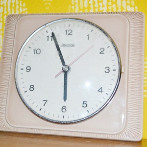 Vintage ceramic wall clock by Ankra 50s Retro Beige / White Rockabilly Retro Mid Century WGK WGP Watch