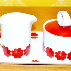 Vintage milk and sugar set with tray ceramic by Eschenbach red/white 70s retro mid century shabby chic country style
