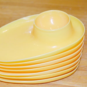 Vintage Egg Cup Set Plastic Yellow Egg Cups 70s Retro Mid Century Space Age Shabby Chic Country Style