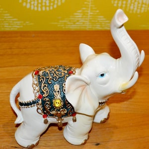 Vintage Elephant Figurine Ceramic Decoration 60s 70s Mid Century Retro Seventies