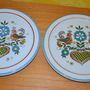 Vintage 2 cake plates 70s ceramic tableware retro mid century shabby chic country style seventies dishes plates