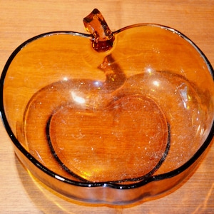 Vintage glass bowl / dish apple 70s shabby chic retro mid century WGK seventies