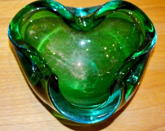 【70sビンテージ】VIKING グリーンガラス灰皿 ミッドセンチュリー 70sビンテージ】VIKING グリーンガラス灰皿 ミッドセンチュリー