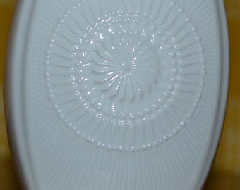 Jarrón vintage de cerámica blanca de AK Kaiser, década de 1970, WGK WGP, estilo rústico shabby chic retro de mediados de siglo.