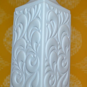 Vintage ceramic vase white by Hutschenreuther OP Art WGK 70s retro design Mid Century Space Age
