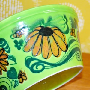 Vintage ceramic bowl by Schramberg Green from the 70s Retro Mid Century Shabby Chic