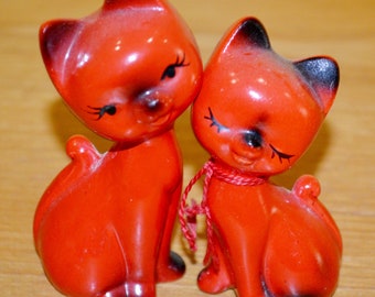Vintage Cat Couple Ceramic Red/Black 70s Retro Design Mid Century Shabby Chic Country House Style Cats