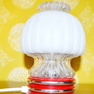 Vintage table lamp 70s white / red by Greave Leuchten Retro Mid Century Space Age Shabby Chic country style lamp