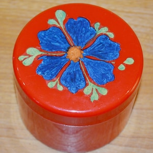 Vintage Lidded Can Plastic Red/Colored 70s Retro Mid Century Seventies Shabby Chic Country Style