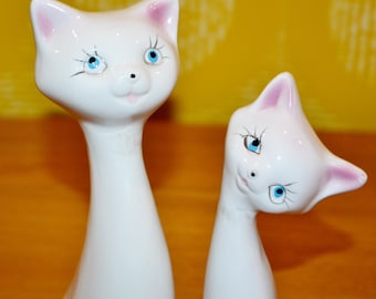 Vintage Cat Figurines Couple White / Pink Cats Figurine 70s Retro Mid Century Shabby Chic Country Style WGK