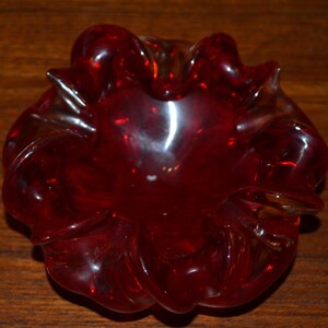 Vintage Aschenbecher Glas Rot   70er Jahre  Mid Century   Retro    Space Age Rockabilly