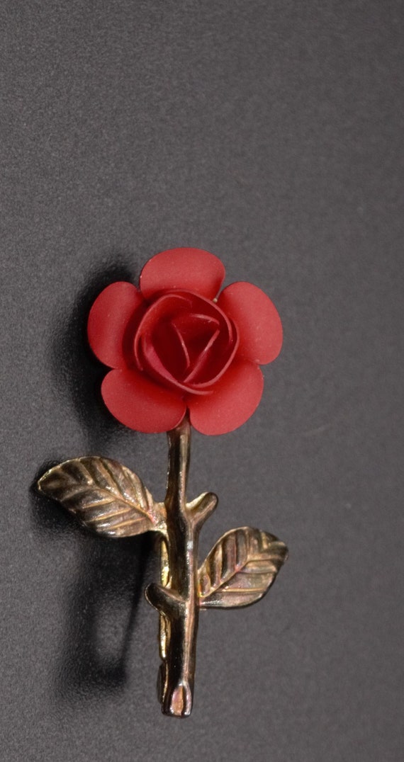 Metal Red Rose brooch