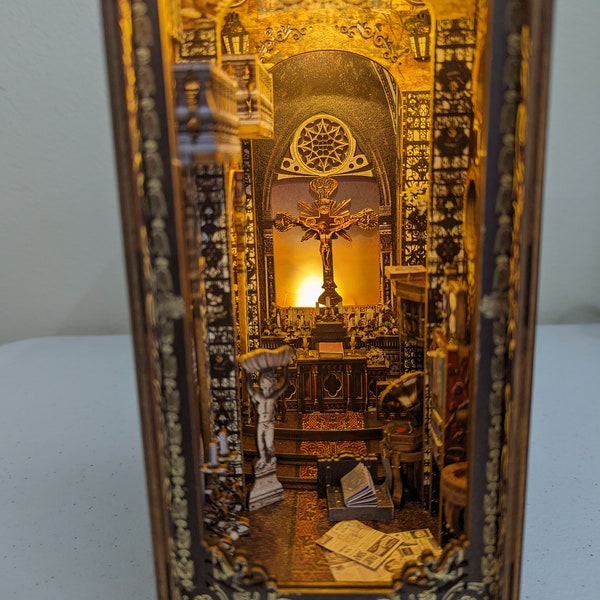 Made-to-Order Book Nook Shelf Insert Diorama (Fully Assembled Booknook for bookshelf and book lovers) - Church Cathedral