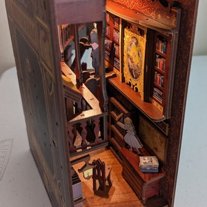 Made-to-Order oder DIY Buch Nook Regal Einsatz Diorama für Bücherregal (Dream Book)