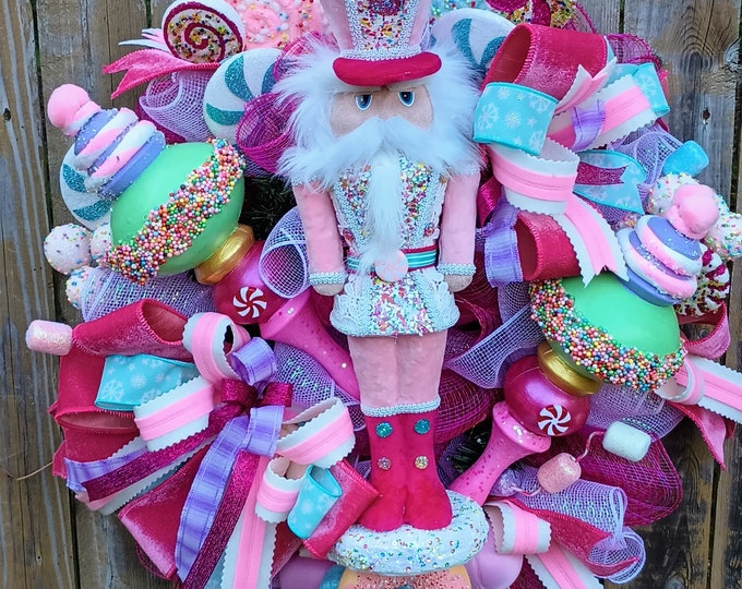 Nutcracker Wreath for Front Door, Christmas Wreath, Nutcracker Wreath