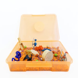 Personalized Sensory Bin, Sensory Bin, Birthday Gift Kids, Toddler Gift, Sensory Bin Autism, Sensory Kit, Dragon Sensory Bin, Pretend Play