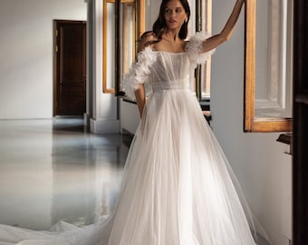 Tulle A-line wedding dress,voluminous  3d lace flowers straps,fluffy skirt,romantic wedding gown,sleeveless,straight neckline,drop off