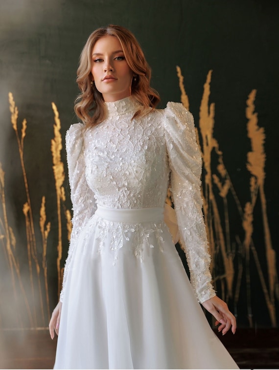 Puffy Ball Gown Wedding Dresses Long Sleeves Court Train Ivory Lace Bridal  Gowns