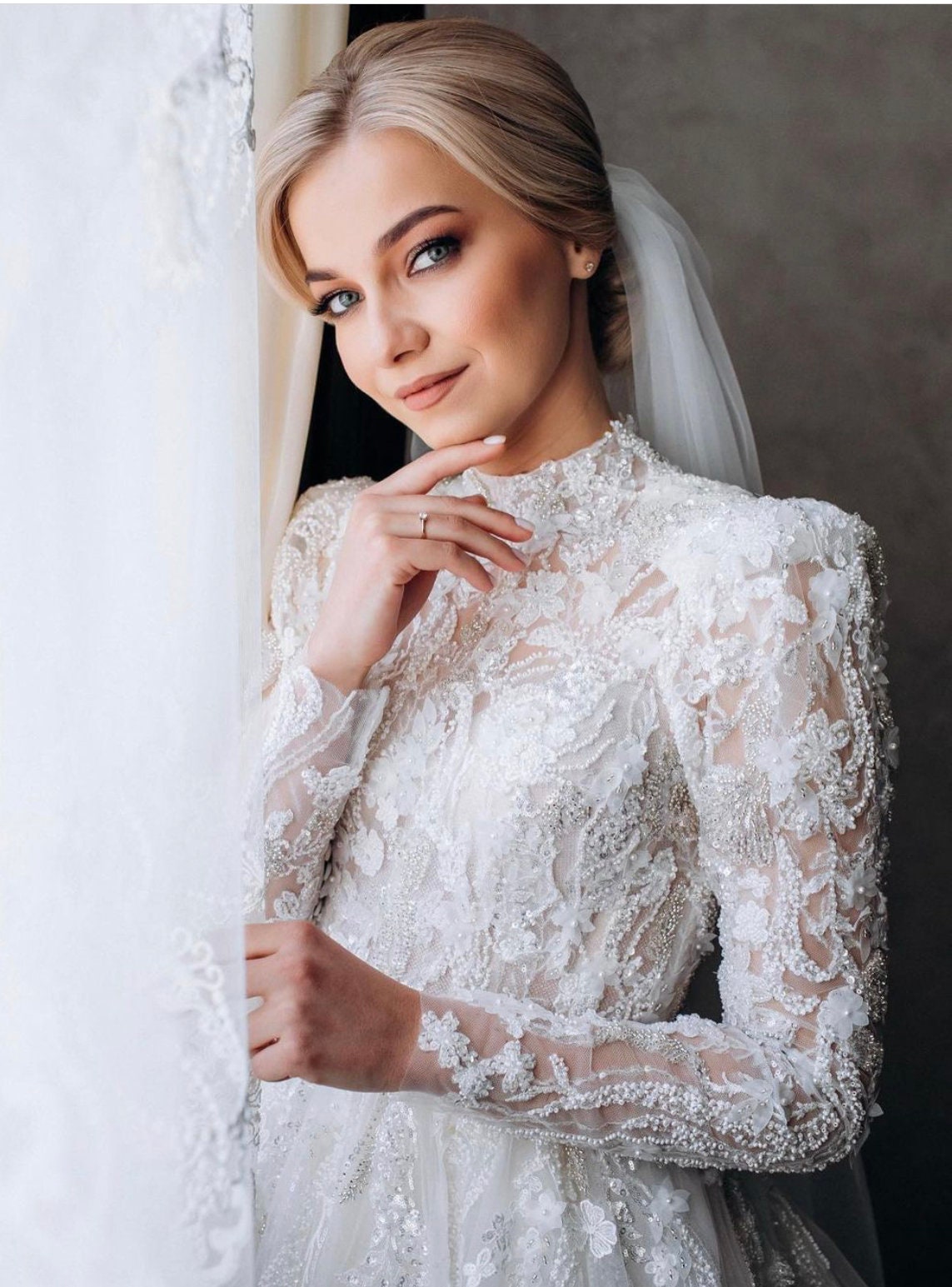 Vestido de novia de cuello alto de encaje de línea A bordado - Etsy España Vestido de novia de cuello alto de encaje de línea A bordado - Etsy España
