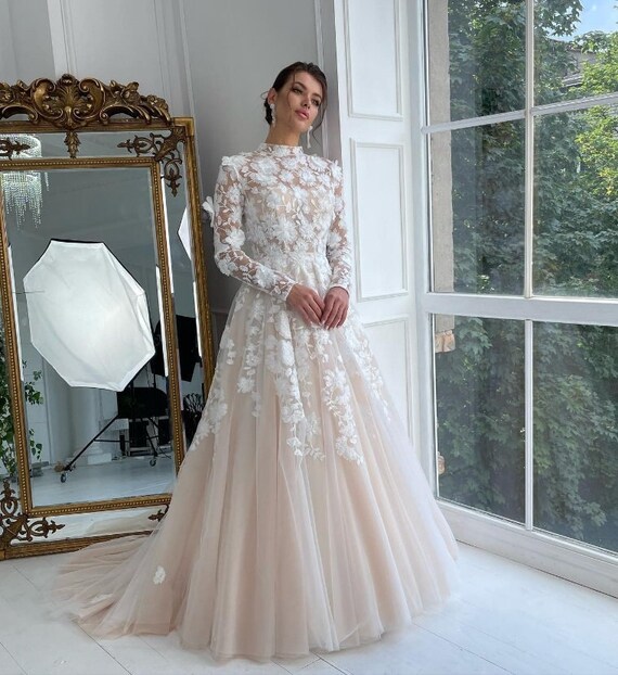 Princess Ball Gown Wedding Dresses with Long Sleeves