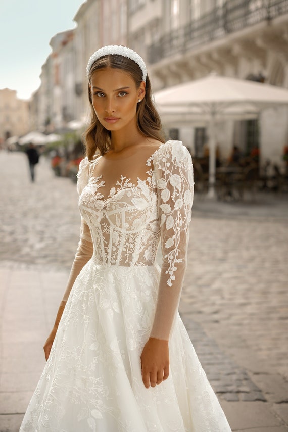 Vestido de novia de encaje floral grande con mangas largas - México