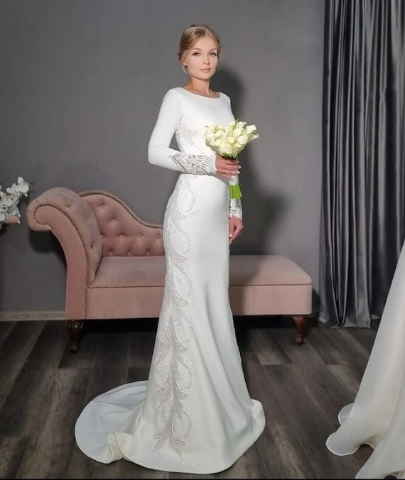 Minimalist Modest Elegant Closed Embroidery Wedding Dress With